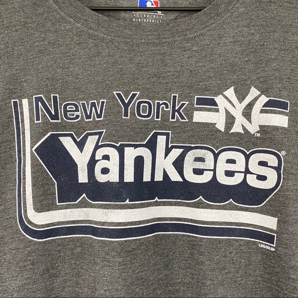 MLB New York NY Yankees Gray Retro T-Shirt Tee - Picture 2 of 6